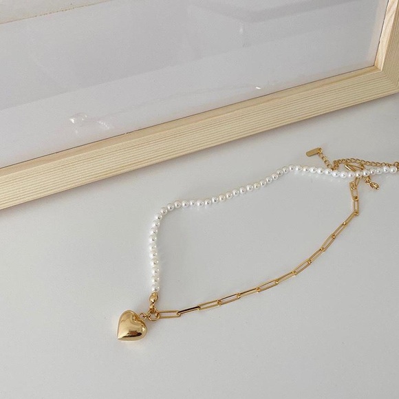 Heart necklace, pearl necklace, faux pearl necklace,layered necklace - Picture 2 of 4